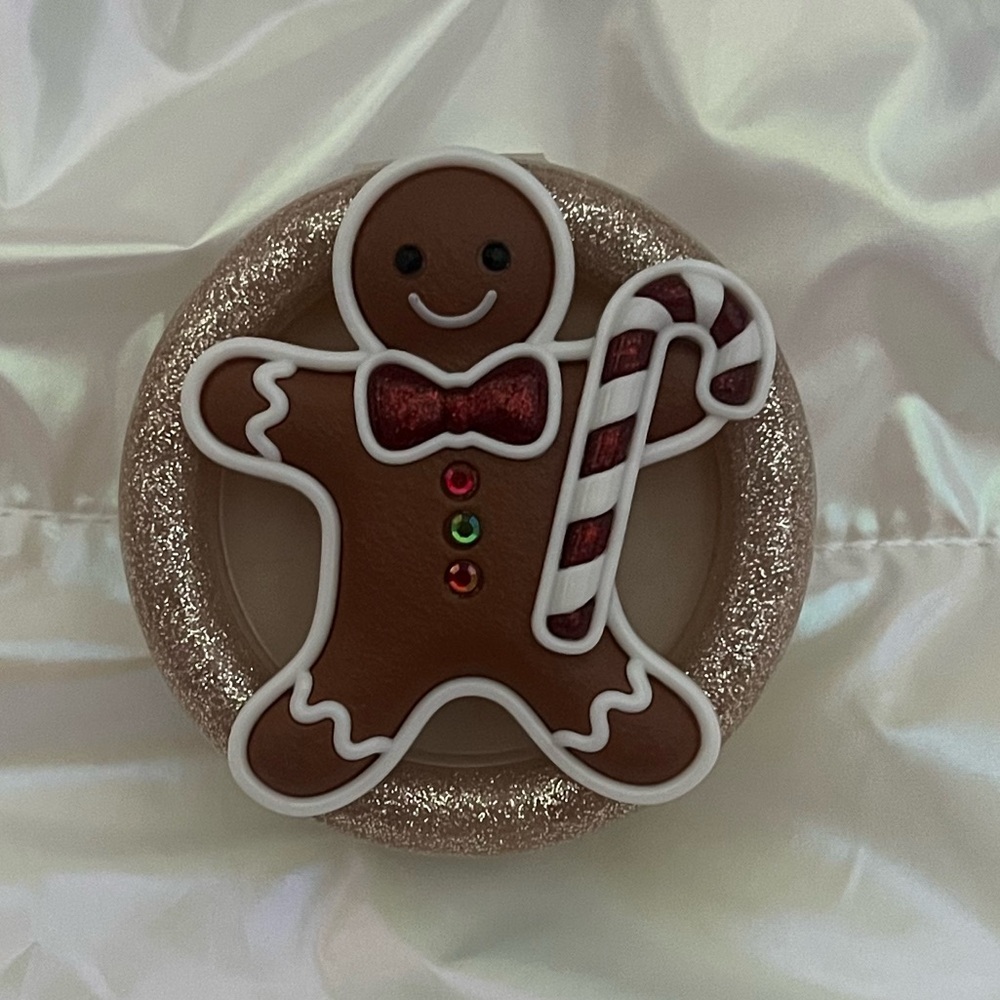 Bath and Body Works Gingerbread Visor Car Fragrance Holder